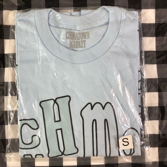 Chinatown Market Smiley UV Activated Groovy Tee - Picture 3 of 4